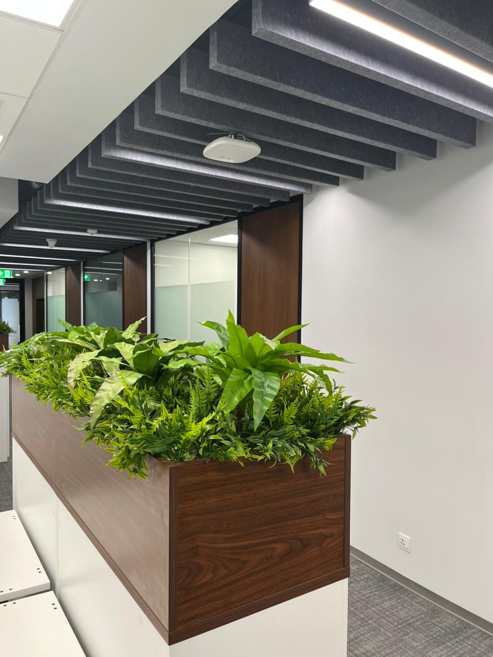 ABBOTT 11th FLOOR LOBBY/LINEAR BAFFLES